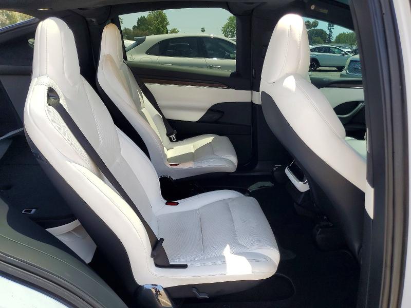 Продажа на аукционе авто 2022 Tesla Model X, vin: 7SAXCBE52NF329946, номер лота: 54851896