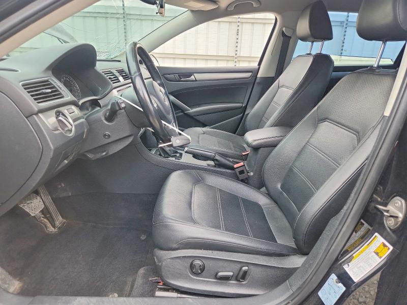 2014 Volkswagen Passat მანქანა იყიდება აუქციონზე, vin: 1VWAP7A30EC012668, აუქციონის ნომერი: 53932696