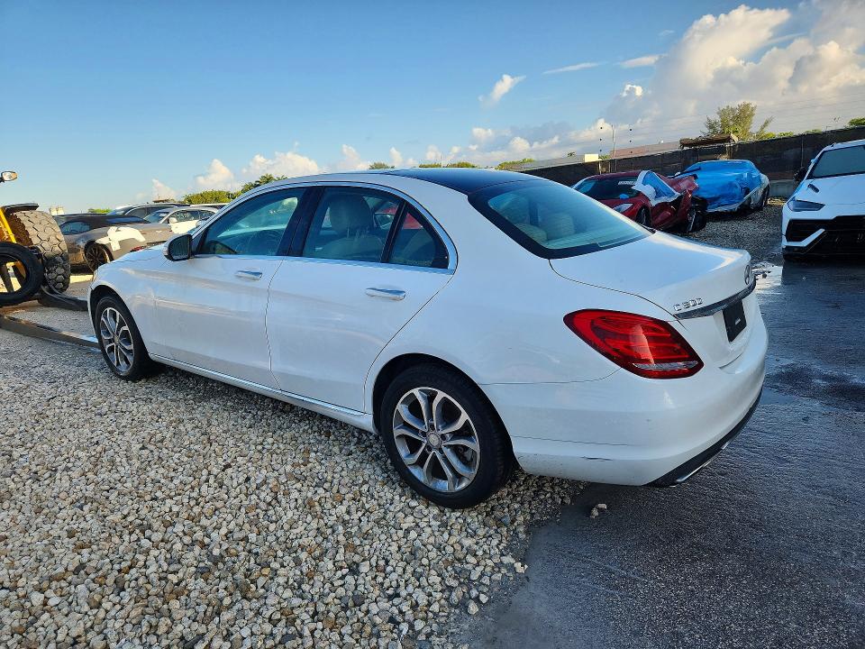 53027576 :رقم المزاد ، 55SWF4KB4FU065019 vin ، 2015 Mercedes-benz C مزاد بيع