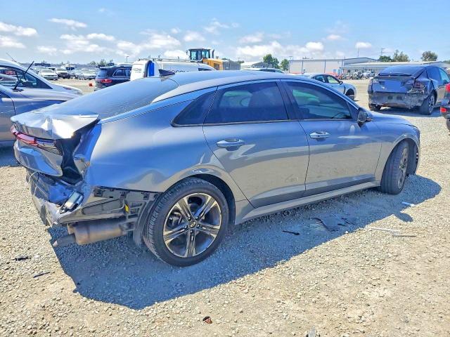 53830796 :رقم المزاد ، 5XXG34J27MG011496 vin ، 2021 Kia K5 مزاد بيع