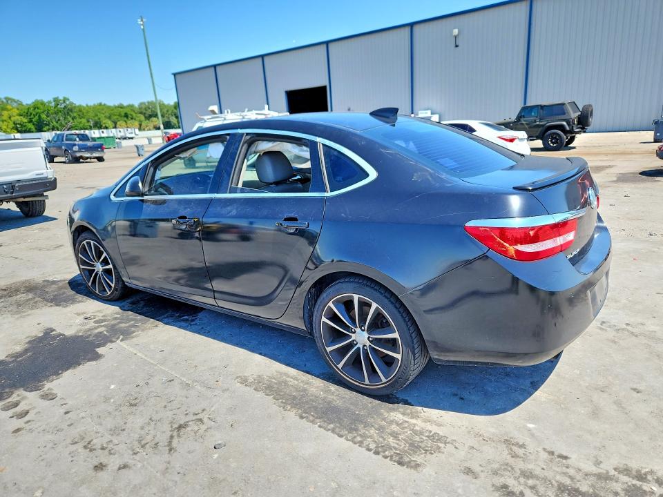 53597606 :رقم المزاد ، 1G4PR5SK8H4114232 vin ، 2017 Buick Verano مزاد بيع
