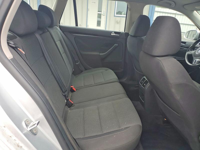 52474116 :رقم المزاد ، 3VWPP7AJ6DM675782 vin ، 2013 Volkswagen Jetta مزاد بيع