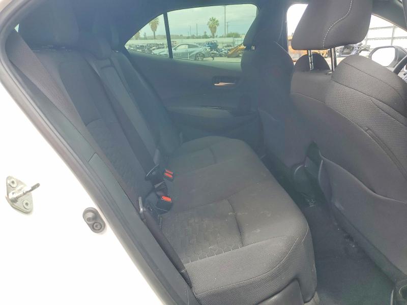 54887306 :رقم المزاد ، JTND4MBE5N3181331 vin ، 2022 Toyota Corolla Hatchback مزاد بيع