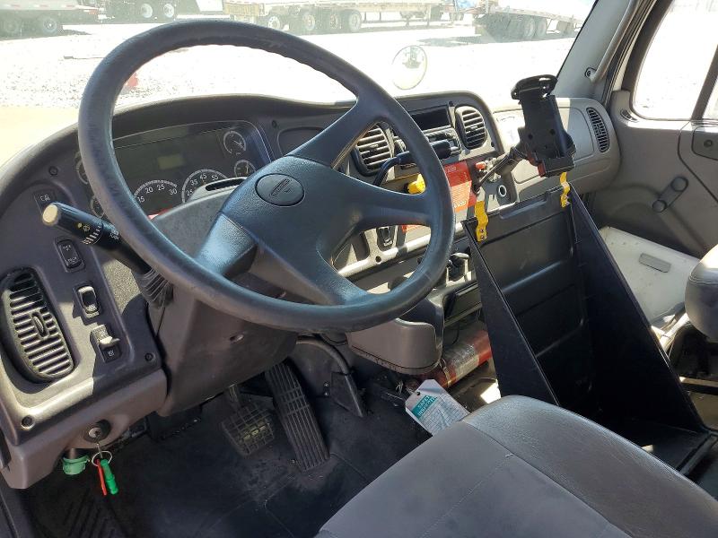 2005 Freightliner M2 მანქანა იყიდება აუქციონზე, vin: 1FVACXCS15HU04682, აუქციონის ნომერი: 52616806