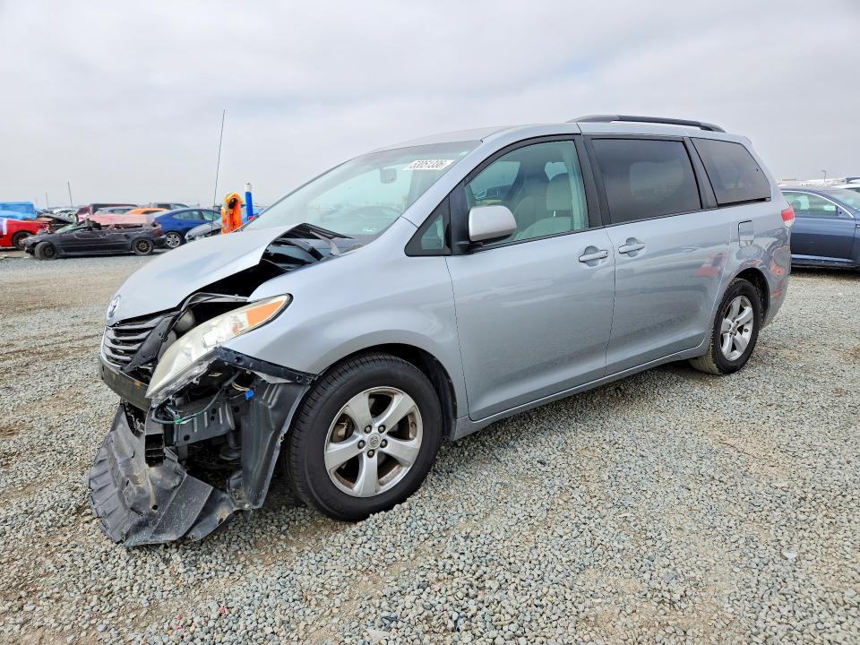 Продажа на аукционе авто 2014 Toyota Sienna, vin: 5TDKK3DC8ES508164, номер лота: 53051336