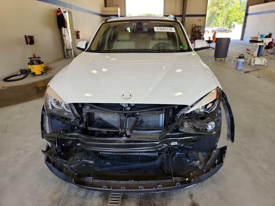 2015 Bmw X1 მანქანა იყიდება აუქციონზე, vin: WBAVM1C54FVW57108, აუქციონის ნომერი: 53045726