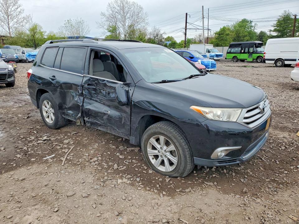 52603356 :رقم المزاد ، 5TDBK3EHXCS113202 vin ، 2012 Toyota Highlander مزاد بيع