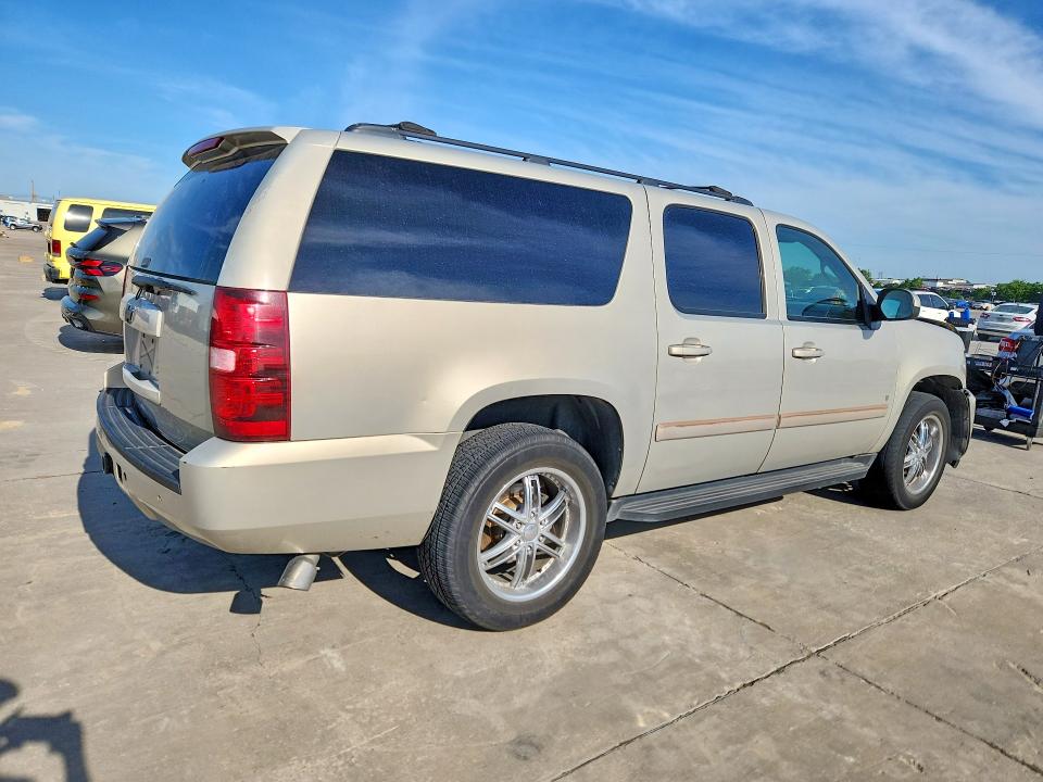 Продажа на аукционе авто 2007 Chevrolet Suburban, vin: 3GNFK16357G258667, номер лота: 52230636