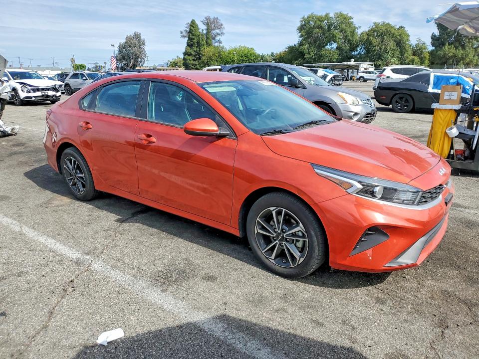 55365096 :رقم المزاد ، 3KPF24AD3NE494818 vin ، 2022 Kia Forte مزاد بيع