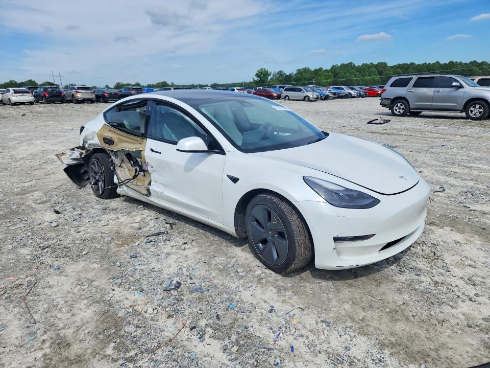 53011336 :رقم المزاد ، 5YJ3E1EA0NF111002 vin ، 2022 Tesla Model 3 مزاد بيع
