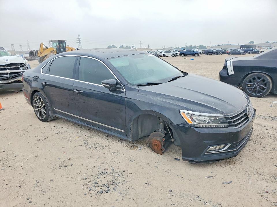 Продажа на аукционе авто 2017 Volkswagen Passat, vin: 1VWBT7A31HC044209, номер лота: 52600846