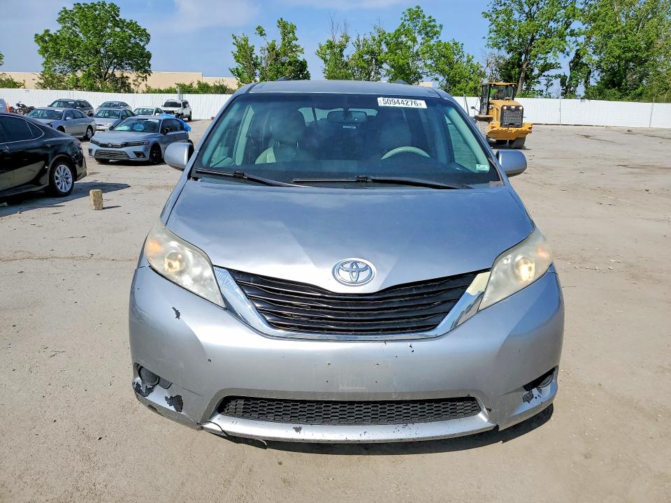 Aukcja sprzedaży 2011 Toyota Sienna, vin: 5TDKK3DC5BS058369, numer aukcji: 50944276