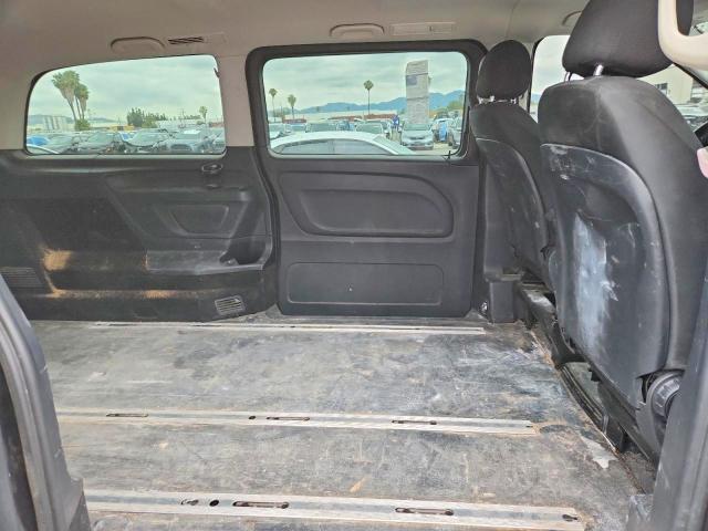 49008476 :رقم المزاد ، WD4PG2EE5J3440442 vin ، 2018 Mercedes Benz Metris مزاد بيع