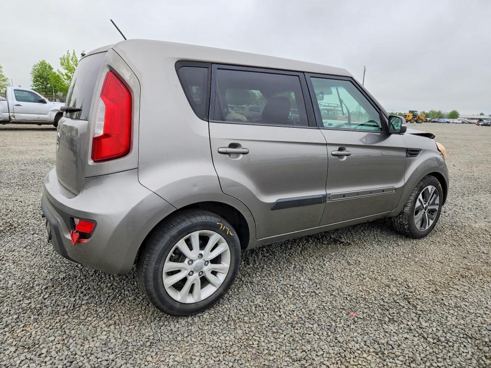 2013 Kia Soul მანქანა იყიდება აუქციონზე, vin: KNDJT2A69D7557478, აუქციონის ნომერი: 52746276