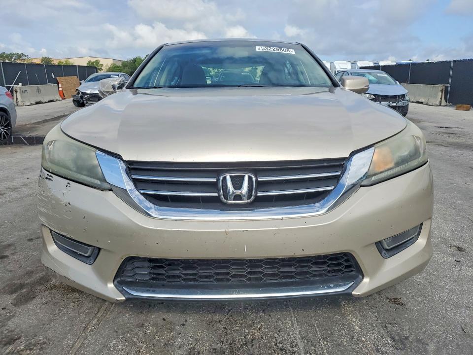 2013 Honda Accord მანქანა იყიდება აუქციონზე, vin: 1HGCR2F79DA147020, აუქციონის ნომერი: 53229506
