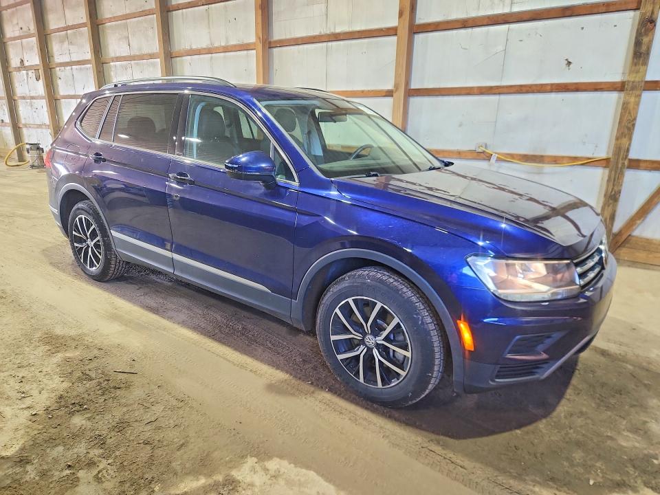 Продажа на аукционе авто 2021 Volkswagen Tiguan, vin: 3VV2B7AX6MM040935, номер лота: 51982726