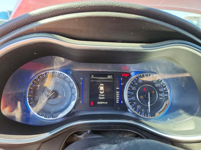 54311556 :رقم المزاد ، 1C3CCCAB9FN749739 vin ، 2015 Chrysler 200 مزاد بيع