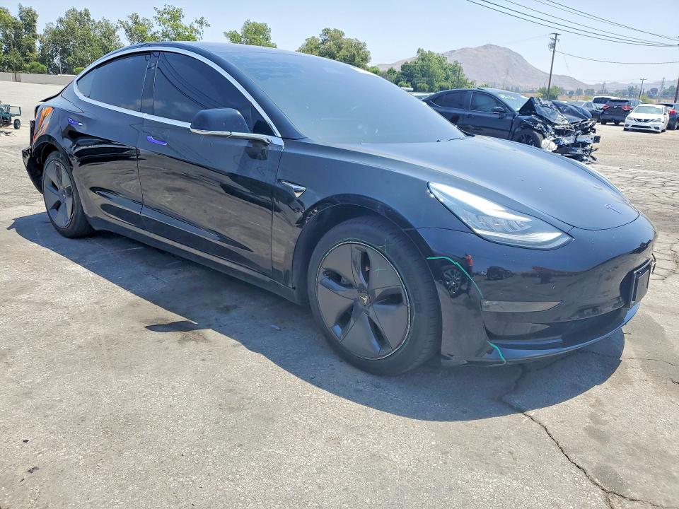 Продажа на аукционе авто 2018 Tesla Model 3, vin: 5YJ3E1EA6JF171909, номер лота: 52915516