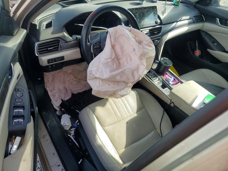 54076796 :رقم المزاد ، 1HGCV2F94JA053247 vin ، 2018 Honda Accord مزاد بيع