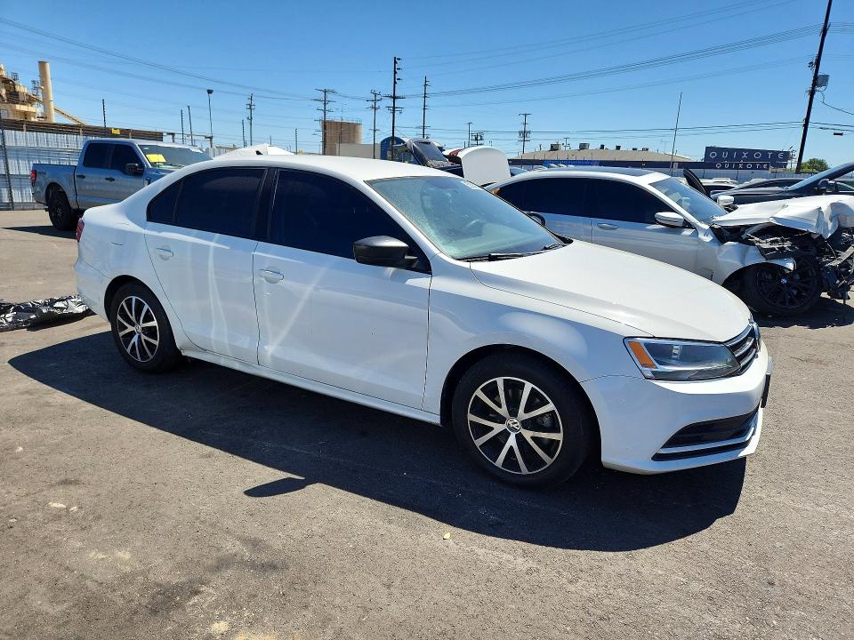 53289196 :رقم المزاد ، 3VWD67AJ2GM325771 vin ، 2016 Volkswagen Jetta مزاد بيع