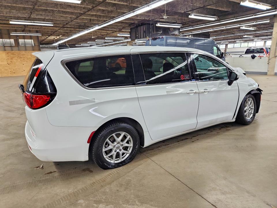 Продаж на аукціоні авто 2023 Chrysler Voyager, vin: 2C4RC1CG0PR511298, номер лоту: 51836756