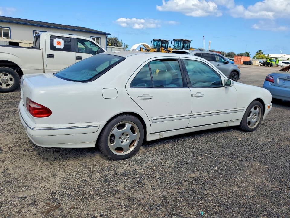 54732946 :رقم المزاد ، WDBJF70J0YB034491 vin ، 2000 Mercedes-benz E مزاد بيع