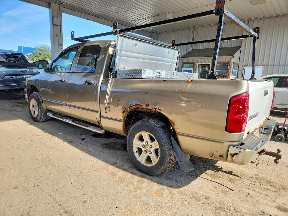 55369206 :رقم المزاد ، 1D7HU182X7S184354 vin ، 2007 Dodge Ram 1500 مزاد بيع