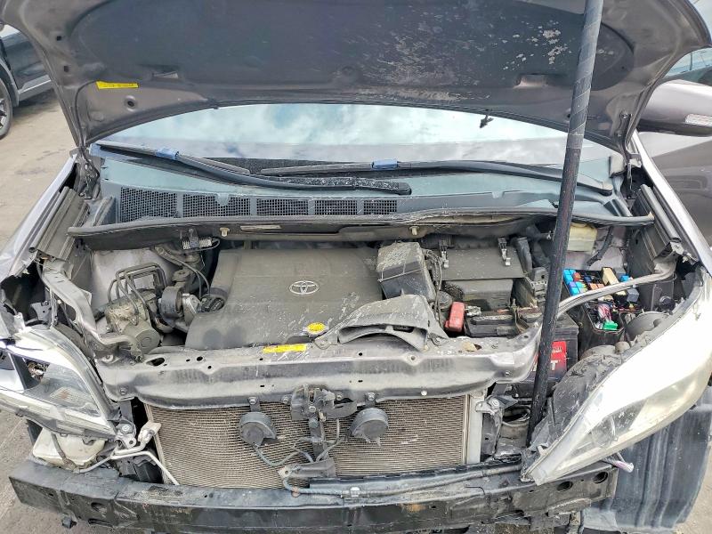 52252396 :رقم المزاد ، 5TDYK3DC5FS578216 vin ، 2015 Toyota Sienna مزاد بيع