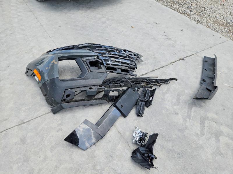 55221796 :رقم المزاد ، 5NTJCDDFXRH104692 vin ، 2024 Hyundai Santa Cruz مزاد بيع