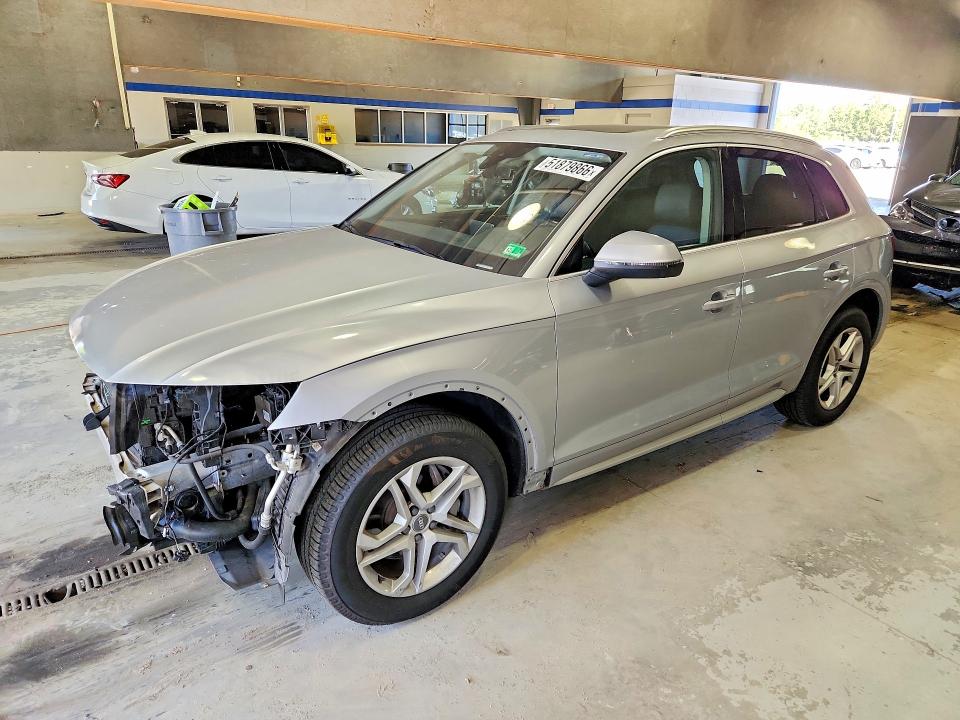 51879866 :رقم المزاد ، WA1BNAFY7J2228400 vin ، 2018 Audi Q5 مزاد بيع