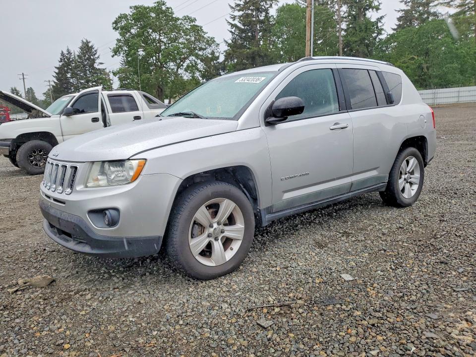 53242036 :رقم المزاد ، 1J4NT1FA4BD215762 vin ، 2011 Jeep Compass مزاد بيع