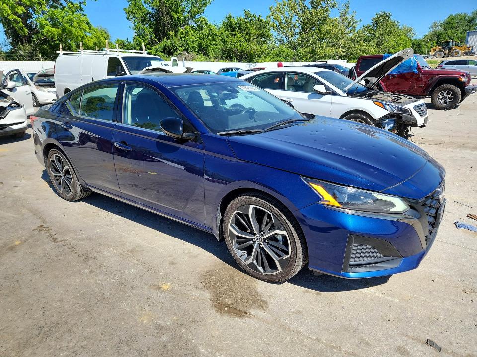 2023 Nissan Altima მანქანა იყიდება აუქციონზე, vin: 1N4BL4CV1PN328075, აუქციონის ნომერი: 53621026
