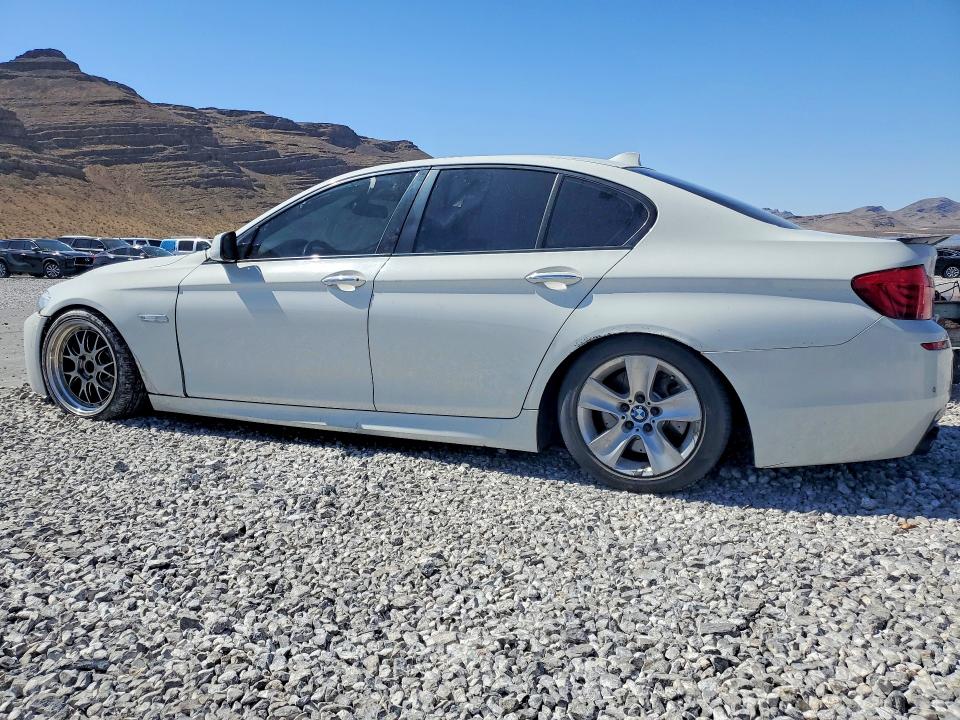 54699356 :رقم المزاد ، WBAFR9C57BC757679 vin ، 2011 Bmw 550 مزاد بيع