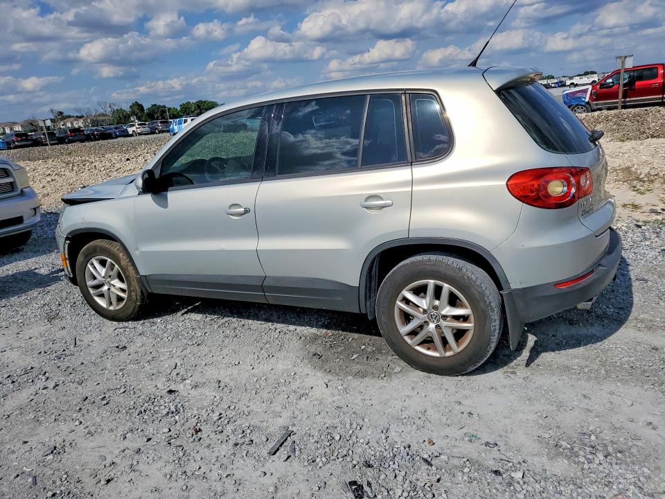 2011 Volkswagen Tiguan მანქანა იყიდება აუქციონზე, vin: WVGAV7AX5BW548727, აუქციონის ნომერი: 52354636