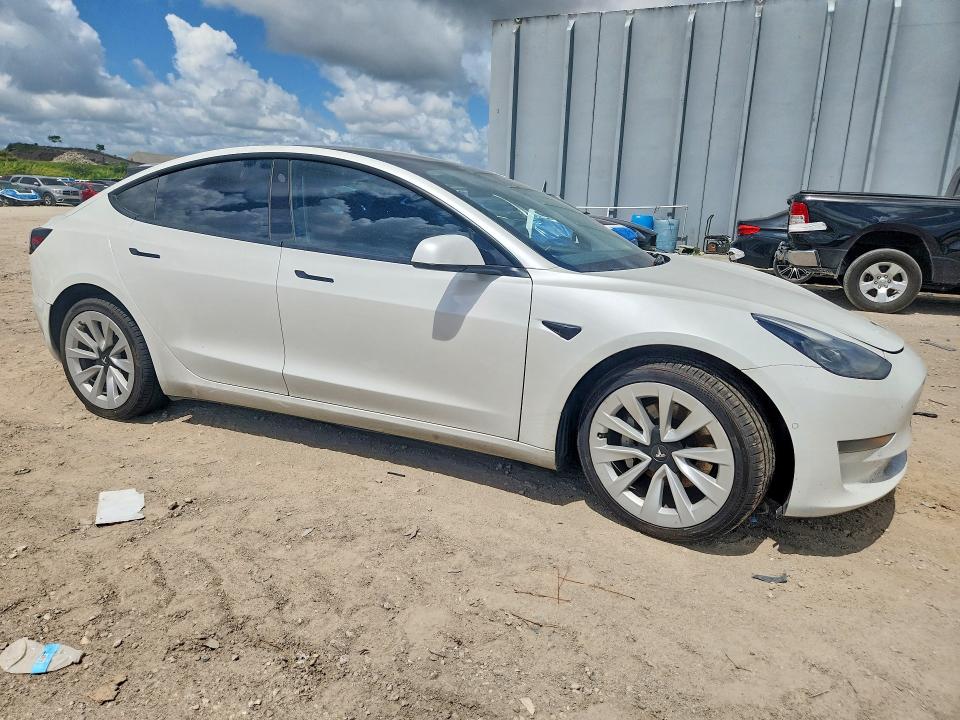 Продаж на аукціоні авто 2021 Tesla Model 3, vin: 5YJ3E1EAXMF062227, номер лоту: 54452296