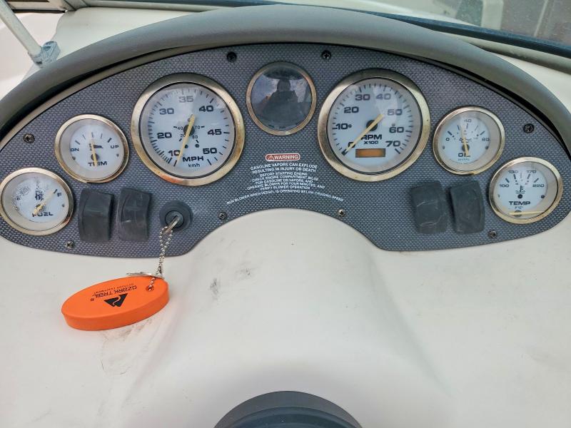 2004 Sea Ray Boat&trlr მანქანა იყიდება აუქციონზე, vin: SERR6724J304, აუქციონის ნომერი: 54271166