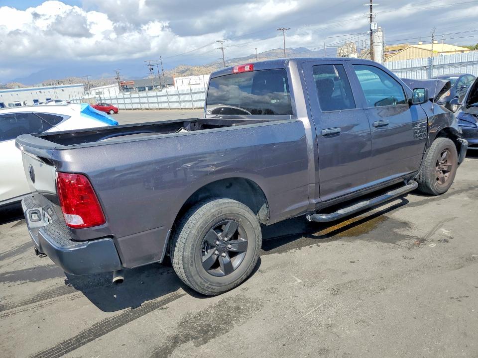 55389976 :رقم المزاد ، 1C6RR6FG8NS148369 vin ، 2022 Ram 1500 Classic مزاد بيع
