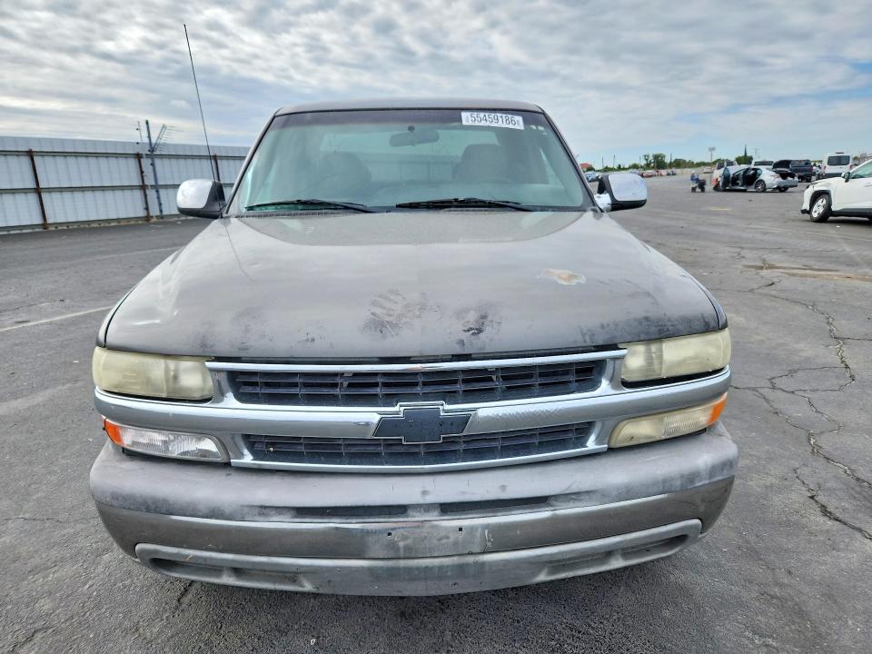 55459186 :رقم المزاد ، 2GCEC19T611137868 vin ، 2001 Chevrolet Silverado مزاد بيع