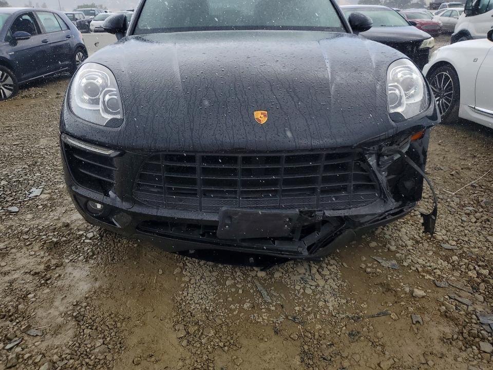 55406766 :رقم المزاد ، WP1AA2A56HLB08039 vin ، 2017 Porsche Macan مزاد بيع