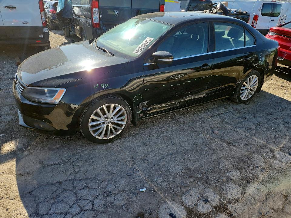 2013 Volkswagen Jetta მანქანა იყიდება აუქციონზე, vin: 3VW3L7AJ8DM274745, აუქციონის ნომერი: 52408266