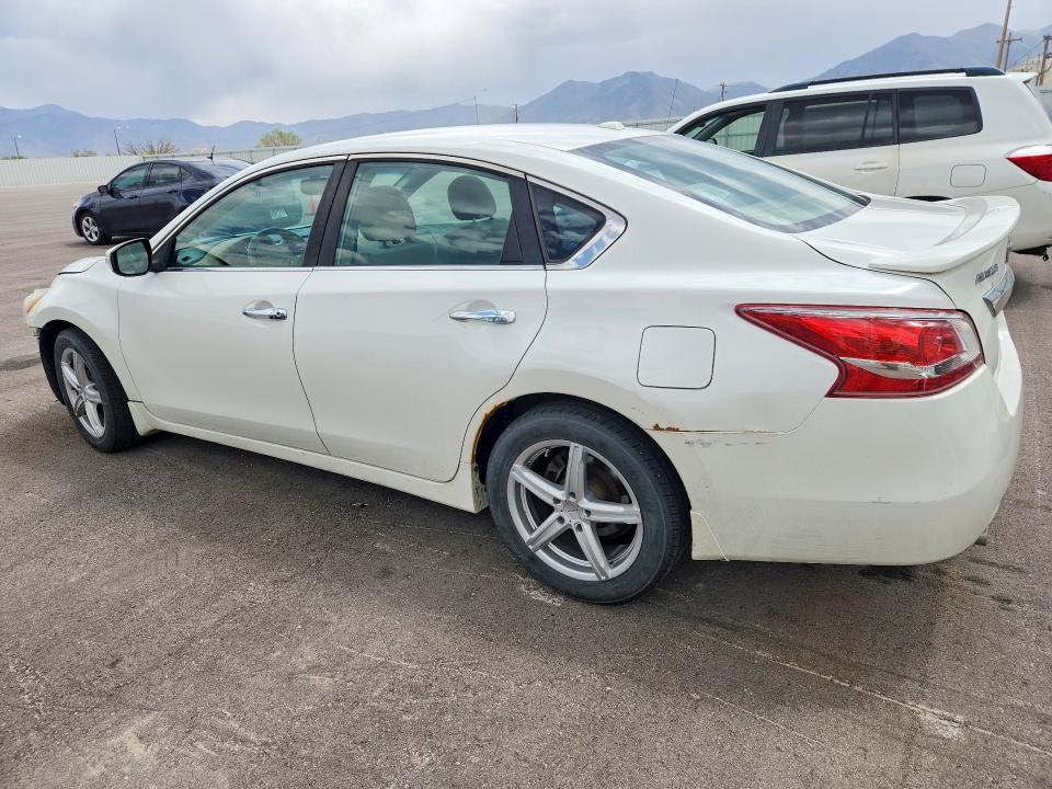 Продажа на аукционе авто 2013 Nissan Altima, vin: 1N4AL3AP1DN462011, номер лота: 53305196