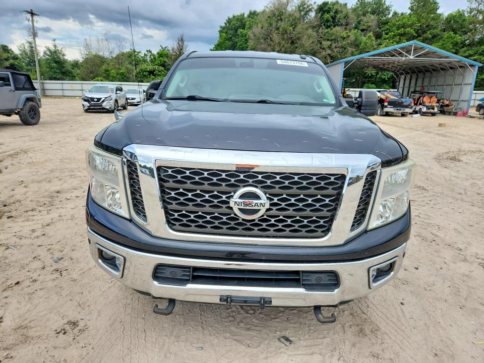 54673766 :رقم المزاد ، 1N6BA1F2XGN509401 vin ، 2016 Nissan Titan Xd مزاد بيع