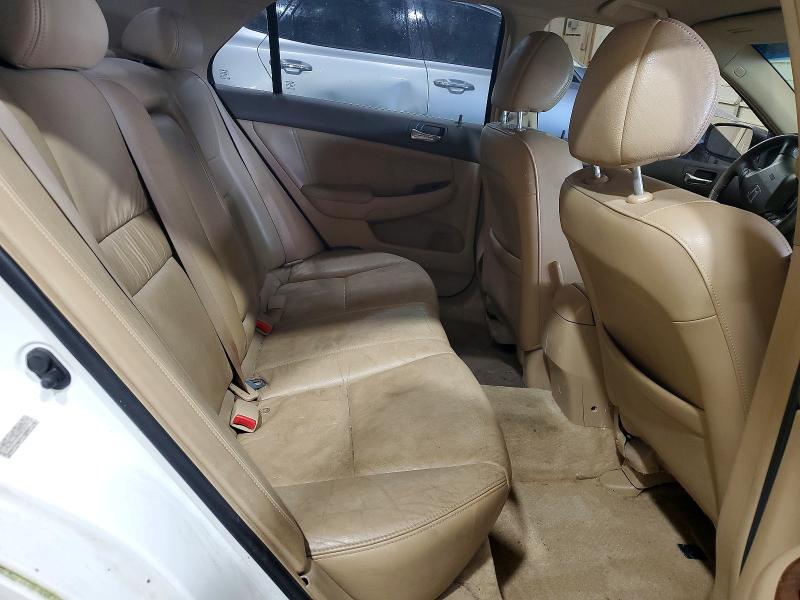 52081756 :رقم المزاد ، 1HGCM66806A071978 vin ، 2006 Honda Accord مزاد بيع