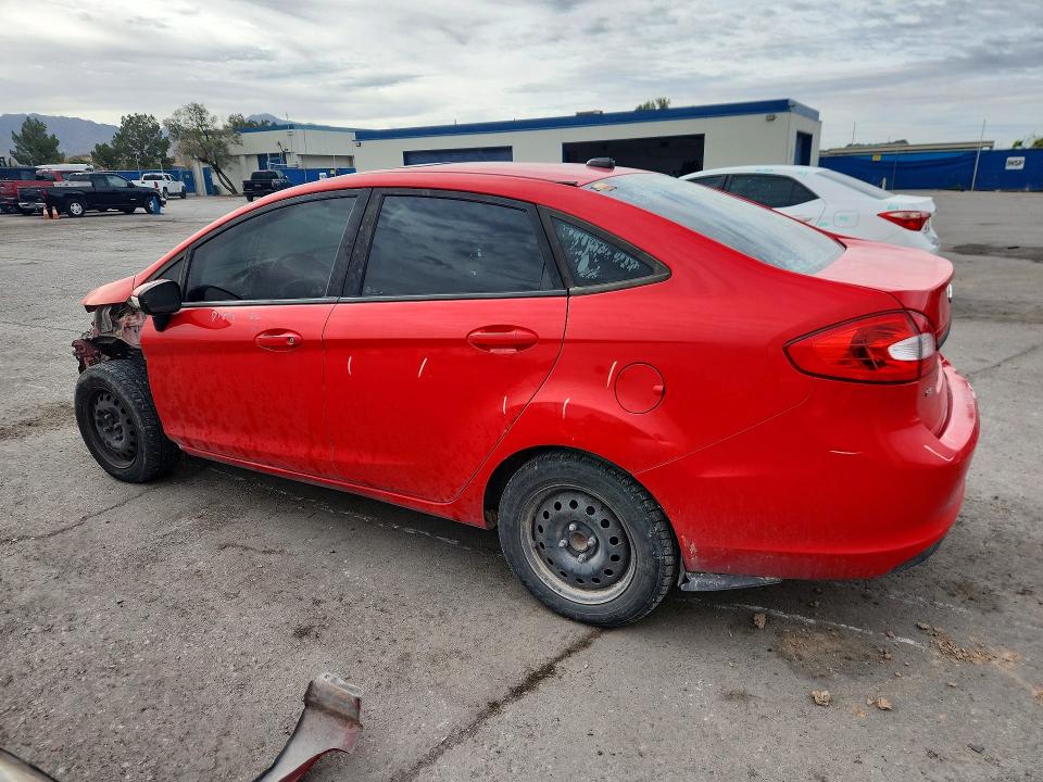 51489136 :رقم المزاد ، 3FADP4BJ4DM220373 vin ، 2013 Ford Fiesta مزاد بيع