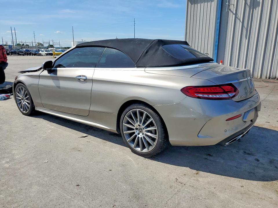 52075816 :رقم المزاد ، WDDWK8DB2KF928784 vin ، 2019 Mercedes-benz C مزاد بيع