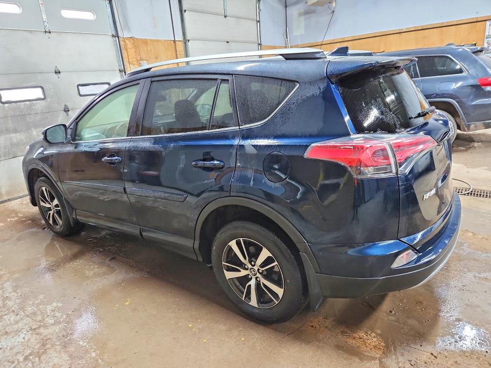 2018 Toyota Rav4 მანქანა იყიდება აუქციონზე, vin: JTMRFREV6JD243191, აუქციონის ნომერი: 53384216