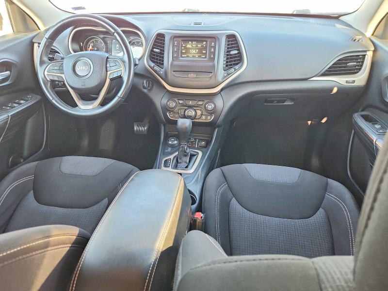 53259106 :رقم المزاد ، 1C4PJMCB7FW702502 vin ، 2015 Jeep Cherokee مزاد بيع