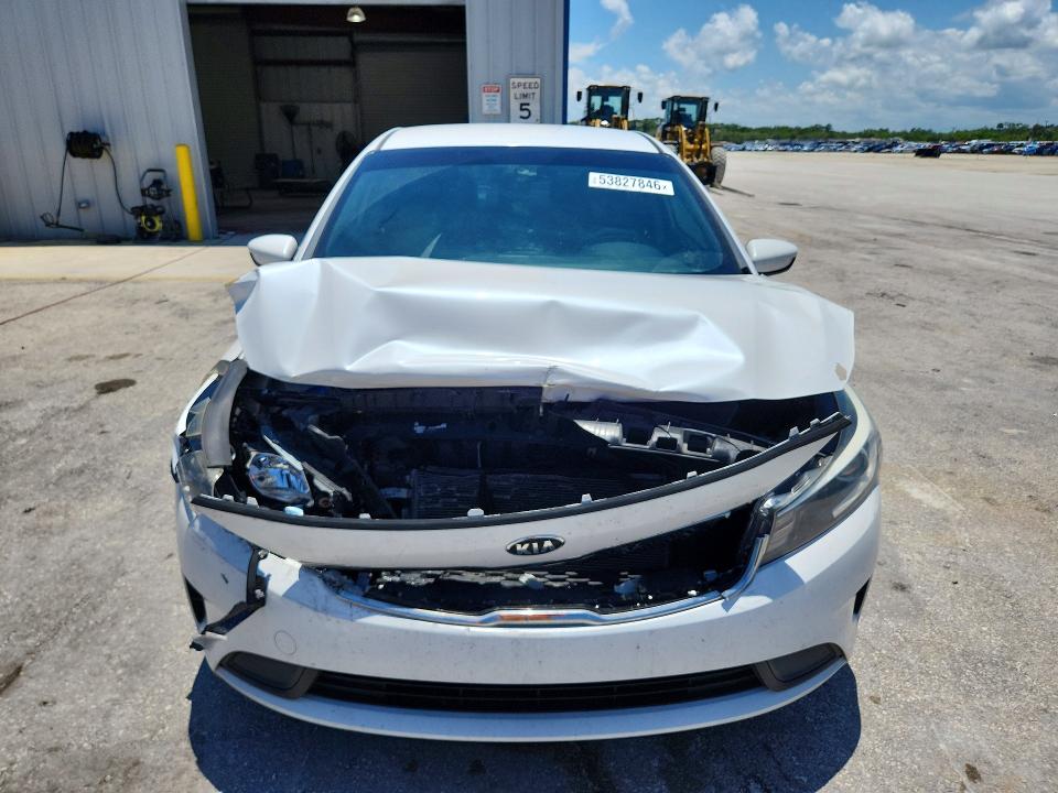 53827846 :رقم المزاد ، 3KPFL4A7XJE175093 vin ، 2018 Kia Forte مزاد بيع
