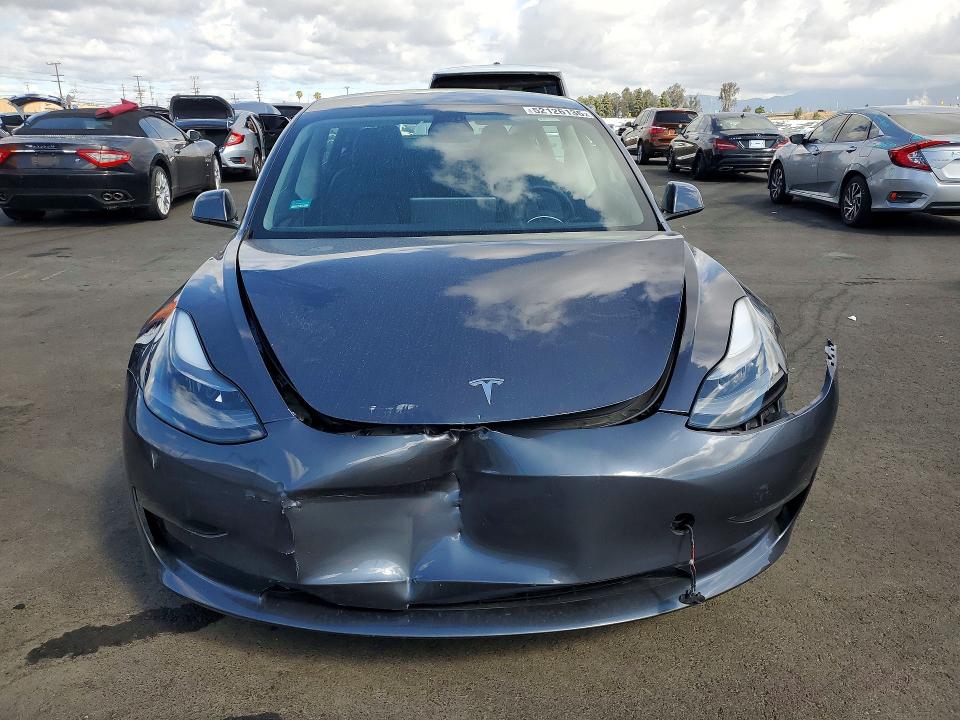 Продажа на аукционе авто 2023 Tesla Model 3, vin: 5YJ3E1EA2PF689539, номер лота: 52126136