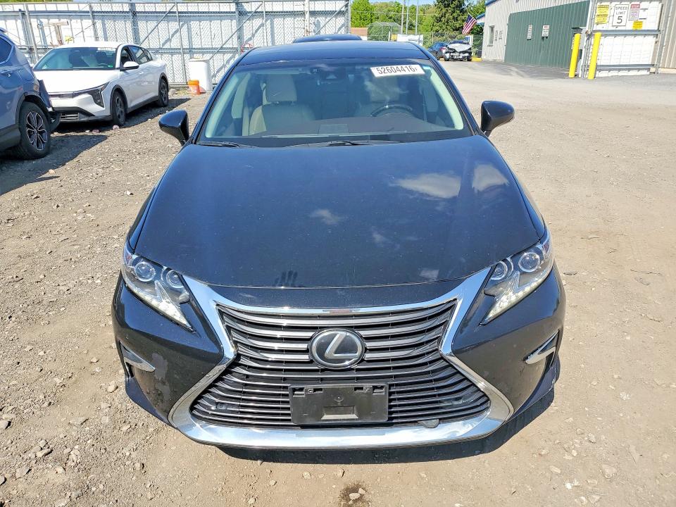 52604416 :رقم المزاد ، 58ABK1GG6HU075399 vin ، 2017 Lexus Es مزاد بيع